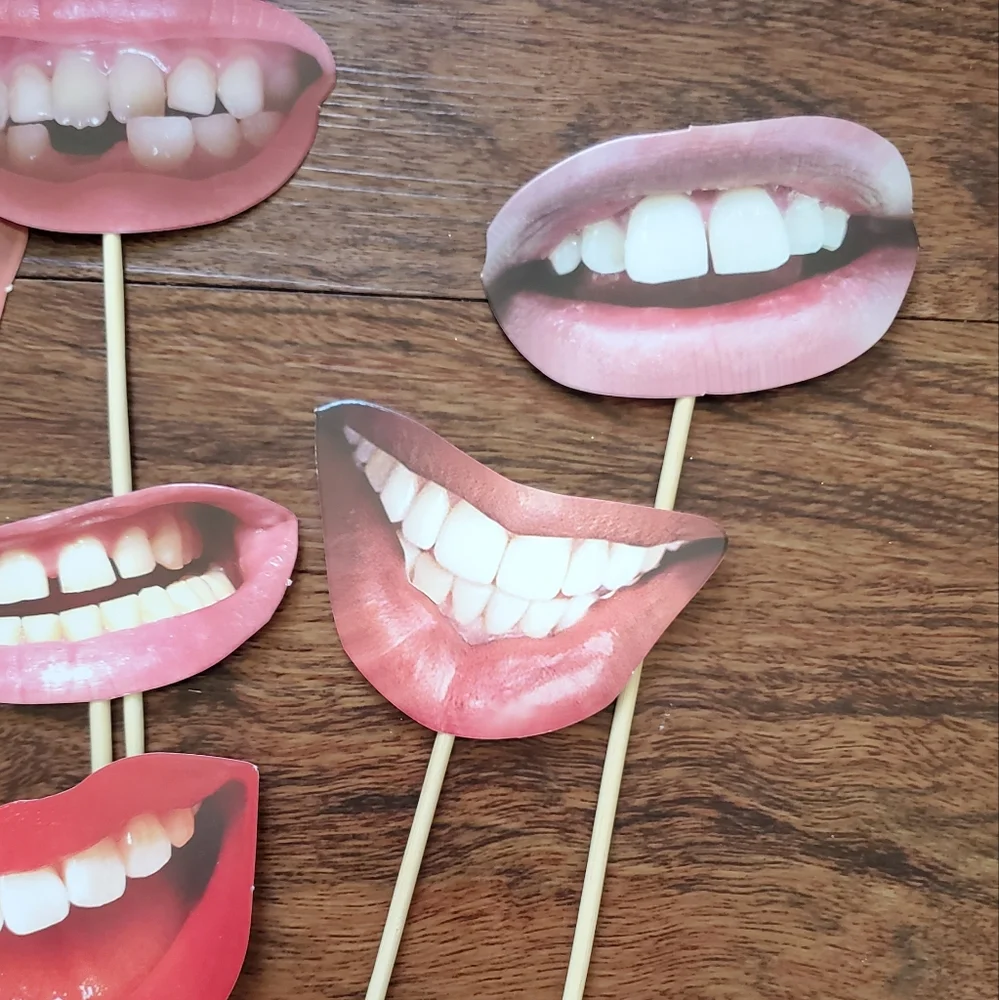39-Piece Paper Cardstock Photo Booth Props - Mouths & Classic Black & Gold Stick